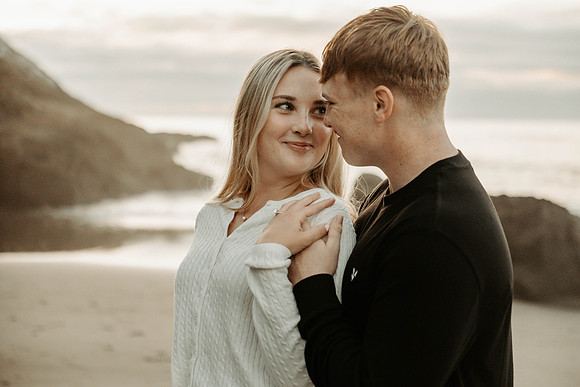 Javen-Aliyah-Oregon-Engagement-Photos-Depoe-Bay (13 of 59)