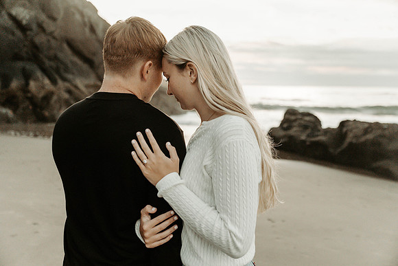 Javen-Aliyah-Oregon-Engagement-Photos-Depoe-Bay (17 of 59)