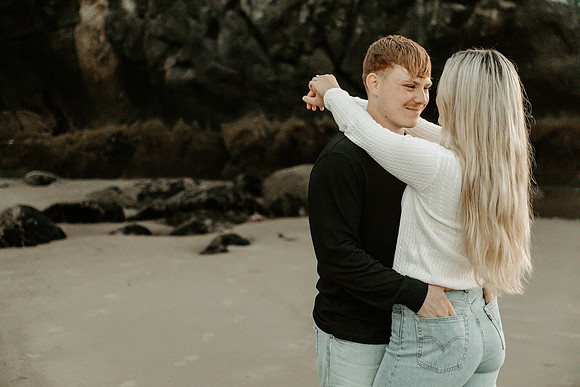 Javen-Aliyah-Oregon-Engagement-Photos-Depoe-Bay (20 of 59)