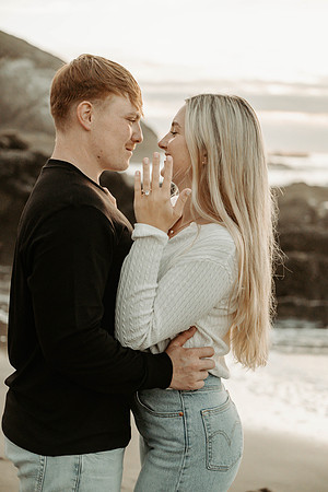Javen-Aliyah-Oregon-Engagement-Photos-Depoe-Bay (24 of 59)