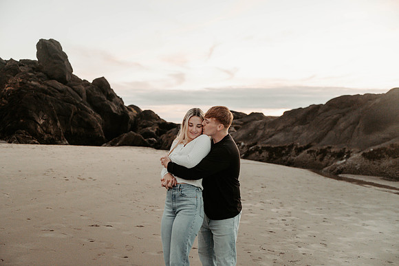 Javen-Aliyah-Oregon-Engagement-Photos-Depoe-Bay (41 of 59)