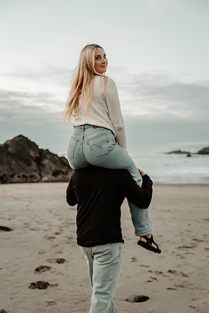 Javen-Aliyah-Oregon-Engagement-Photos-Depoe-Bay (43 of 59)