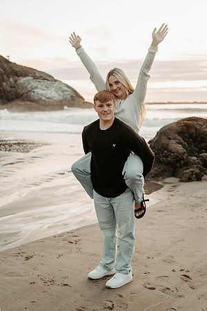 Javen-Aliyah-Oregon-Engagement-Photos-Depoe-Bay (47 of 59)
