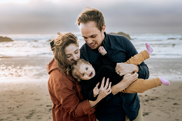 Charlotte-Family-Photos-Lincoln-City-2025 (3 of 24)