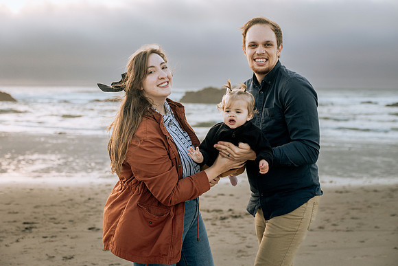 Charlotte-Family-Photos-Lincoln-City-2025 (9 of 24)