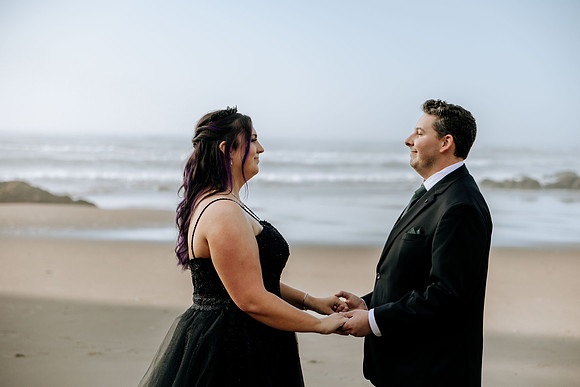 Les-Ashley-Depoe-Bay-Elopement-Photos (51 of 166)