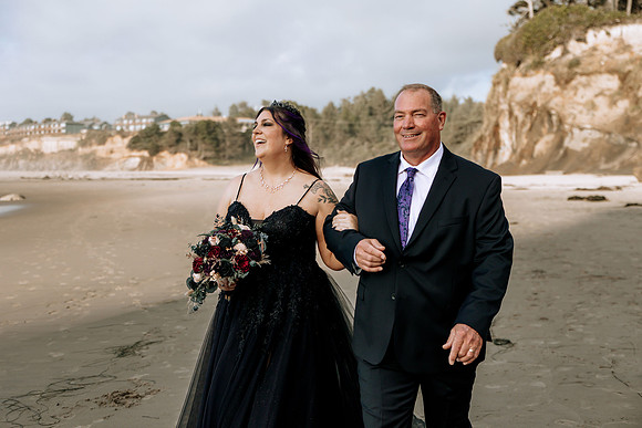 Les-Ashley-Depoe-Bay-Elopement-Photos (49 of 166)