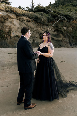 Les-Ashley-Depoe-Bay-Elopement-Photos (55 of 166)