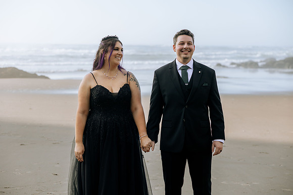 Les-Ashley-Depoe-Bay-Elopement-Photos (62 of 166)