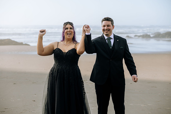 Les-Ashley-Depoe-Bay-Elopement-Photos (63 of 166)