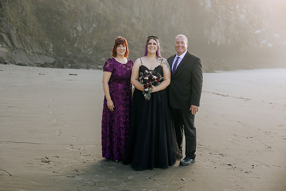 Les-Ashley-Depoe-Bay-Elopement-Photos (77 of 166)