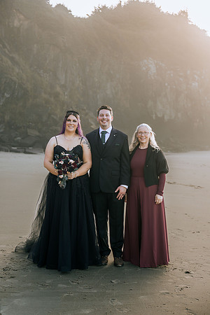 Les-Ashley-Depoe-Bay-Elopement-Photos (84 of 166)