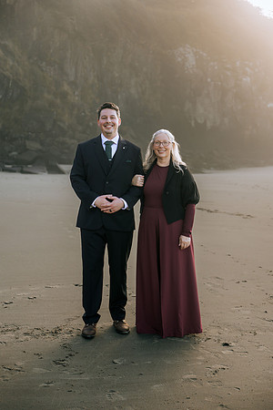 Les-Ashley-Depoe-Bay-Elopement-Photos (87 of 166)