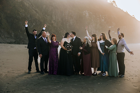 Les-Ashley-Depoe-Bay-Elopement-Photos (96 of 166)
