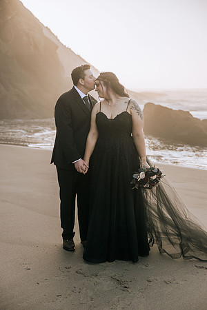 Les-Ashley-Depoe-Bay-Elopement-Photos (108 of 166)