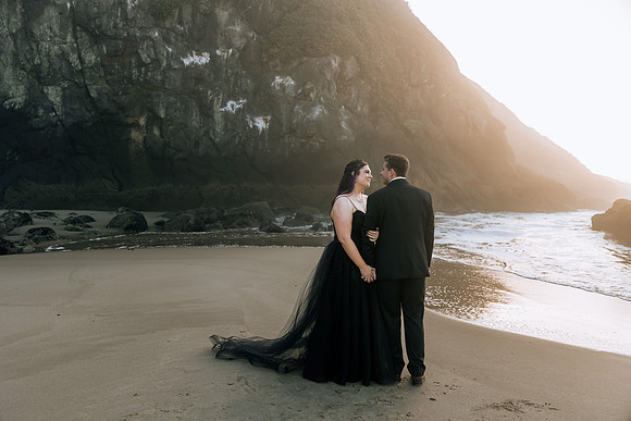 Les-Ashley-Depoe-Bay-Elopement-Photos (111 of 166)