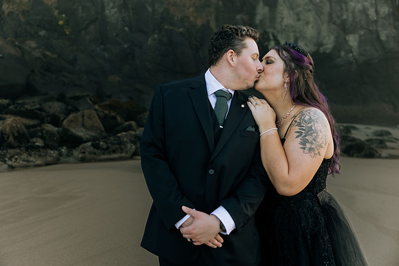 Les-Ashley-Depoe-Bay-Elopement-Photos (135 of 166)