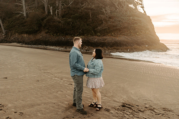 Tyler-Rosie-Engagement-Neskowin-oregon-Photos (2 of 25)
