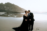Debra-Fogarty-Creek-Wedding-Photos-oregon (17 of 30)