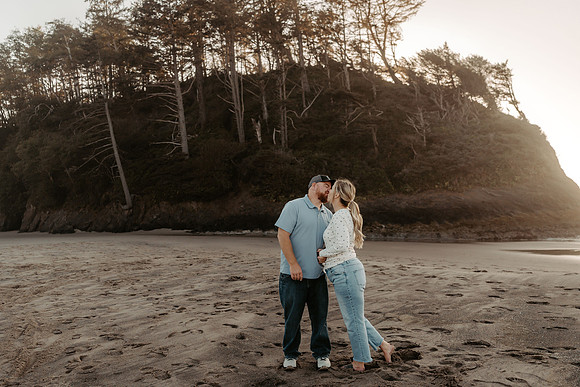Cherlette-Couples-Photos-Neskowin-Oregon-2025 (6 of 21)