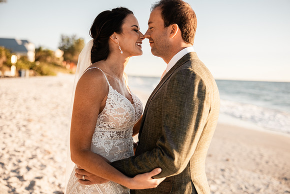 Bennett-Tamra-Sunset-Beach-House-Wedding-Saint-Peterburg-Florida-2021-7813