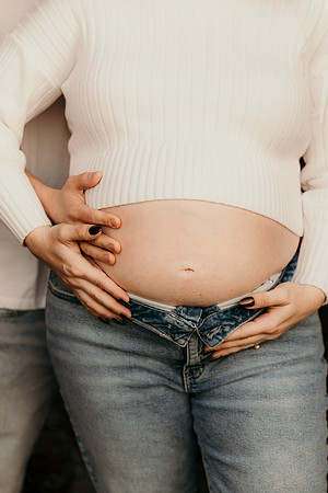 Giovanna-Bryson-Maternity-Photos-Otter-Crest-Oregon-Coast-2025 (16 of 55)