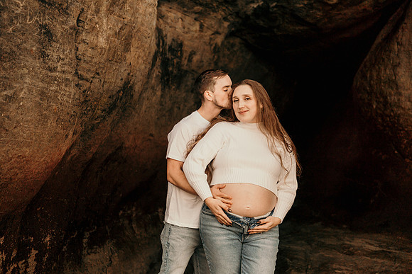Giovanna-Bryson-Maternity-Photos-Otter-Crest-Oregon-Coast-2025 (15 of 55)