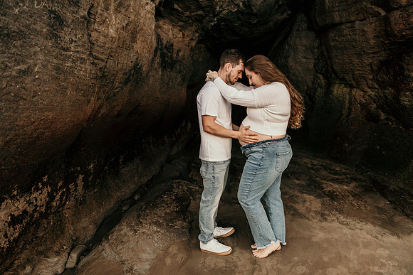 Giovanna-Bryson-Maternity-Photos-Otter-Crest-Oregon-Coast-2025 (17 of 55)