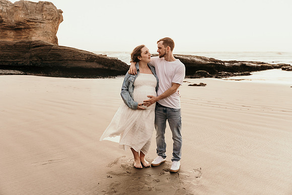 Giovanna-Bryson-Maternity-Photos-Otter-Crest-Oregon-Coast-2025 (38 of 55)