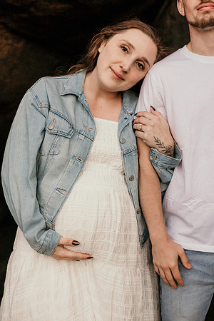 Giovanna-Bryson-Maternity-Photos-Otter-Crest-Oregon-Coast-2025 (47 of 55)