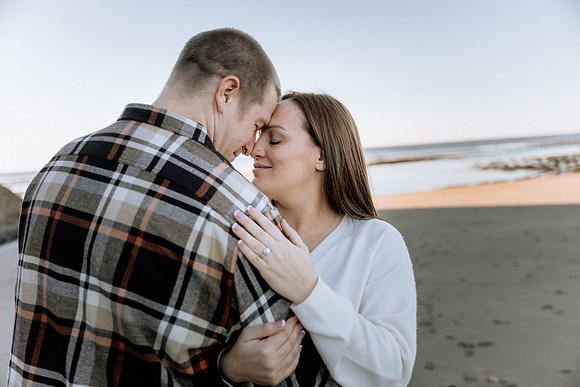 Jeff-Desirae-Engaement-Photos-Proposal-Rock-Neskowiin (8 of 50)
