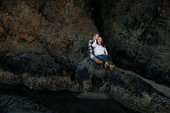 Jeff-Desirae-Engaement-Photos-Proposal-Rock-Neskowiin (33 of 51)
