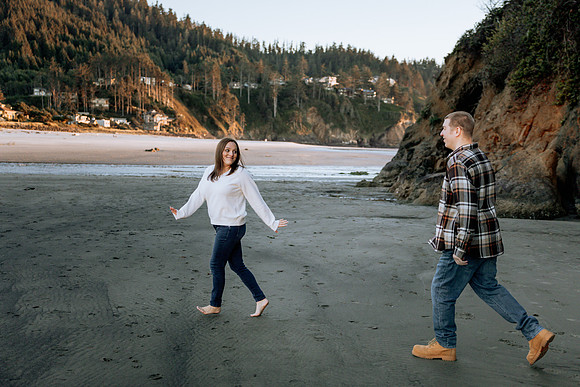Jeff-Desirae-Engaement-Photos-Proposal-Rock-Neskowiin (35 of 51)