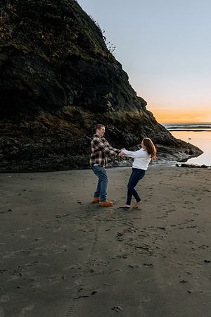 Jeff-Desirae-Engaement-Photos-Proposal-Rock-Neskowiin (39 of 51)