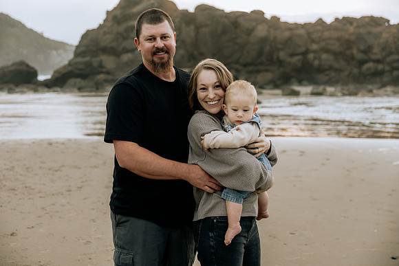 Luke-Leah-Family-Photos-Oregon-2025 (4 of 30)