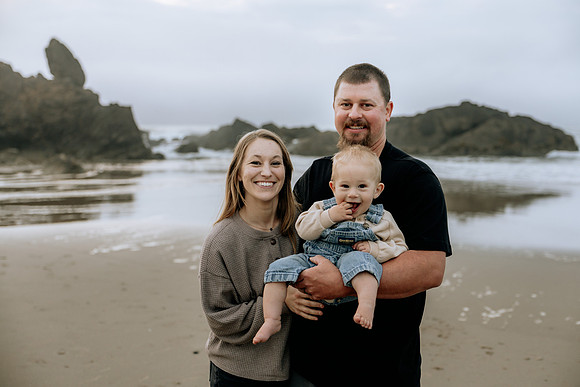 Luke-Leah-Family-Photos-Oregon-2025 (7 of 30)