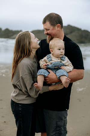 Luke-Leah-Family-Photos-Oregon-2025 (8 of 30)