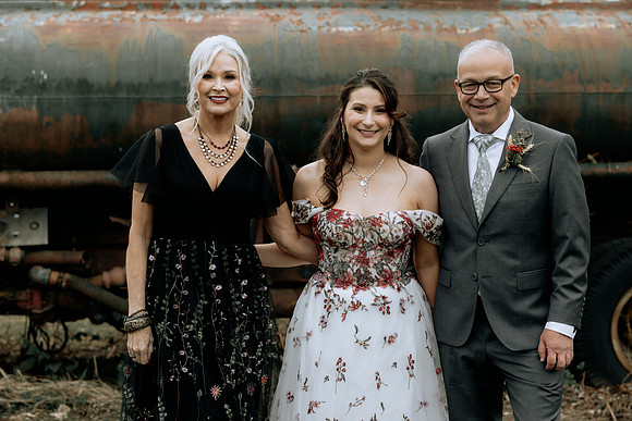 Taylor-Conner-Adeline-Farms-Wedding-Photos (41 of 113)