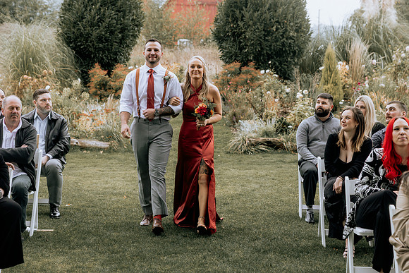 Taylor-Conner-Adeline-Farms-Wedding-Photos (16 of 69)