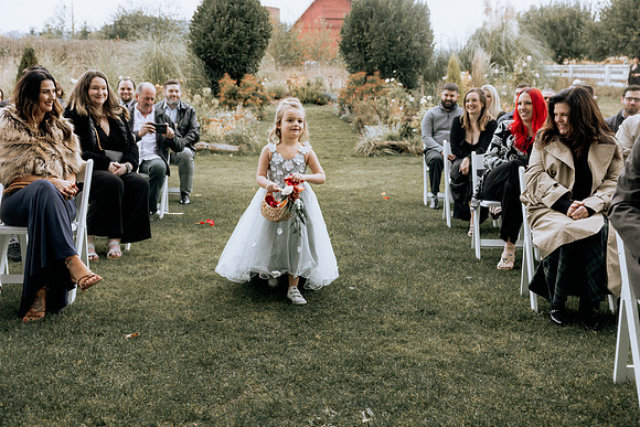 Taylor-Conner-Adeline-Farms-Wedding-Photos (19 of 69)