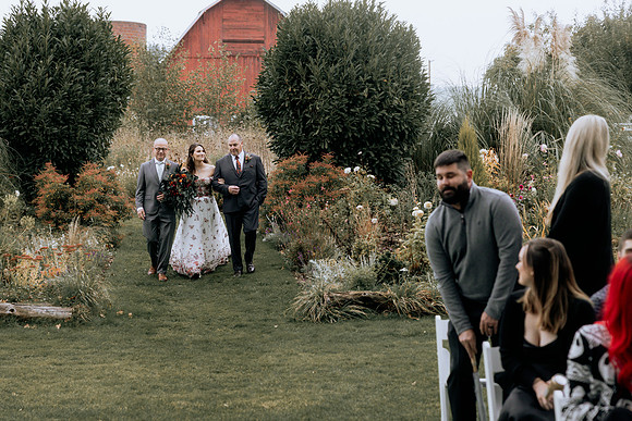 Taylor-Conner-Adeline-Farms-Wedding-Photos (27 of 69)