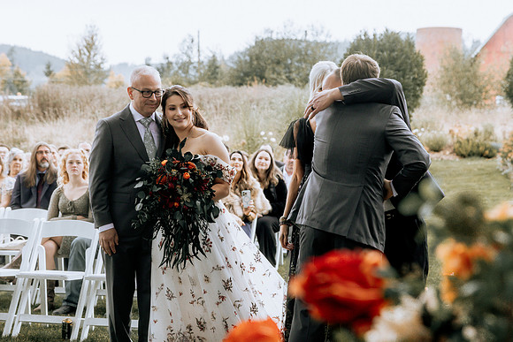Taylor-Conner-Adeline-Farms-Wedding-Photos (32 of 69)