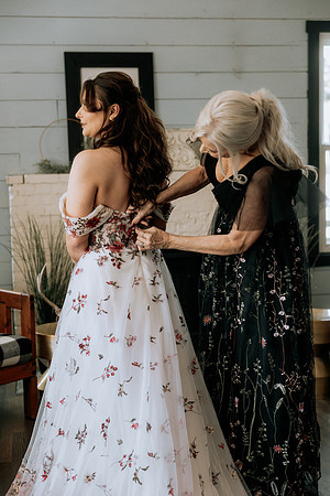 Taylor-Conner-Adeline-Farms-Wedding-Photos (50 of 72)