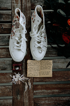Taylor-Conner-Adeline-Farms-Wedding-Photos (10 of 57)