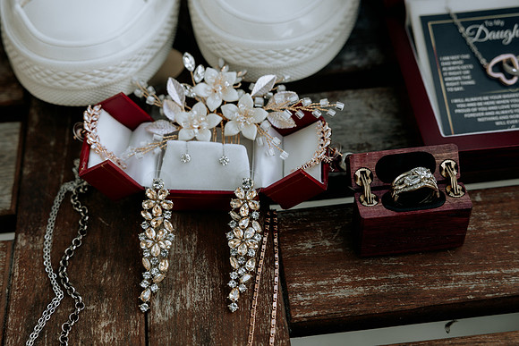 Taylor-Conner-Adeline-Farms-Wedding-Photos (7 of 57)