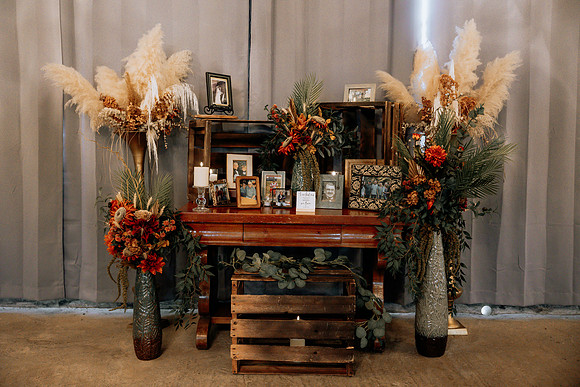 Taylor-Conner-Adeline-Farms-Wedding-Photos (33 of 57)