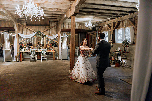Taylor-Conner-Adeline-Farms-Wedding-Photos (26 of 86)