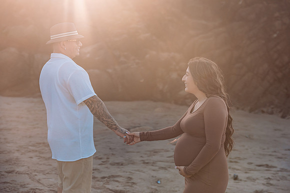 Mia-Maternity-Photos-2024-Fogarty-Creek-Depoe-Bay-oregon-23