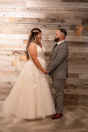 Kara-Sam-Simple-Affairs-Vegas-Wedding-Photos-40