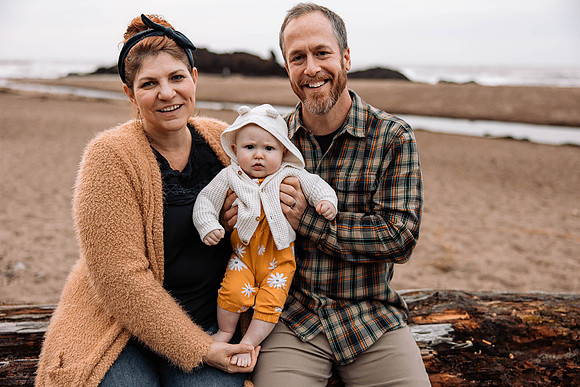 Ashley-Pepper-Pet-Family-Photos-2022-Oregon-1734